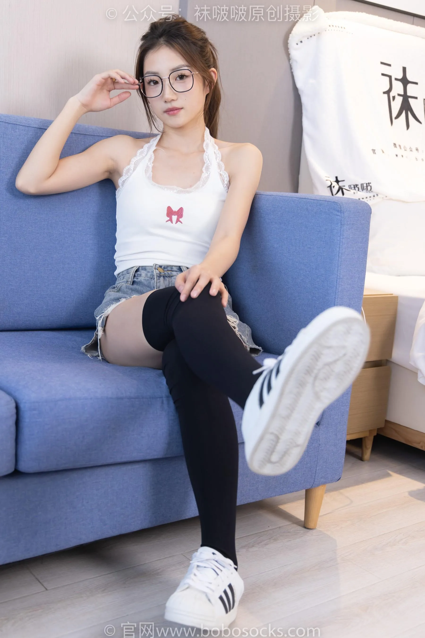 [BoBoSocks袜啵啵]NO.204 小沫-高跟鞋、贝壳头板鞋、白丝大腿袜、黑丝大腿袜[24] [46P]插图2